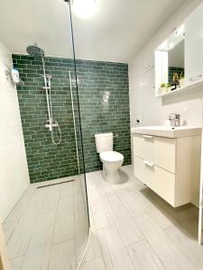 FOR LONG THERM!! Teresian Apartment near the Andrássy street FREE AIR CONDITIONER FREE COFFEE