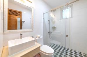 Phòng Gia Đình Loại Sang (Deluxe Family Room)