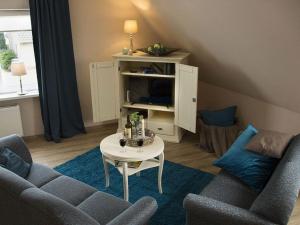 Dandelion Modern retreat