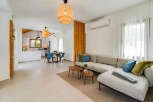 Villa Sophia by Ezoria Villas