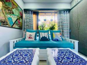 Saba 201 Charming 3 Bedrooms 2 Bathrooms Apartment in Bandra West with Balcony by Connekt Homes
