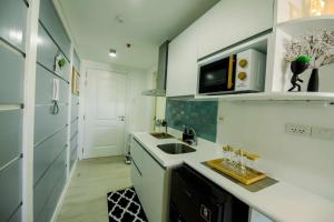 Ethans Crib at Azure North