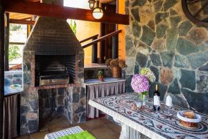 CASA RÚSTICA CON JACUZZI