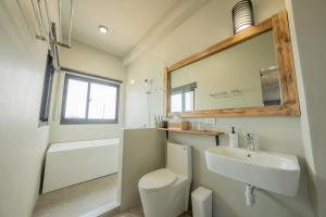 Phòng Có Giường Cỡ King Nhìn Ra Biển (King Room with Sea View)