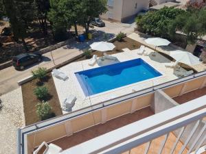 Gordy Hart of the Center Novalja with Pool 