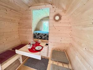 Campings Camping Gites et Tentes lodges Le Mas du Midi : photos des chambres