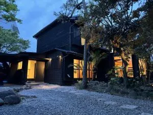 AKAMA Kamakura - Hayama