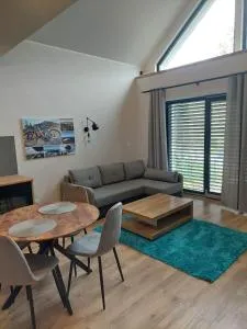 Domek przy drodze - Wilczyce Domek przy drodze - Wilczyce