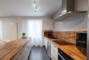 Appartements News ! Loft Movie Station Champagne : photos des chambres