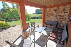Maisons de vacances Gite Montbrugnaud: 