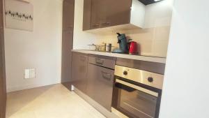 Studio calme petite vue lac