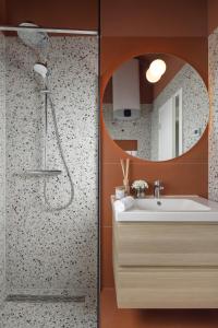 "CASA BELLA VITA" with large SPA and counter-current swimming near the beach!