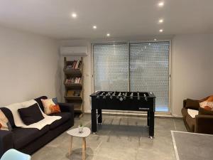 REZ de jardin moderne 4 chambres 8 personnes jardinet