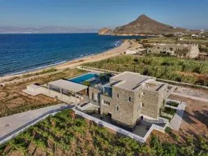 La mer Waterfront Villa - Isterni