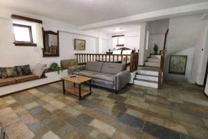 Raise Polydrosos Traditional Getaway