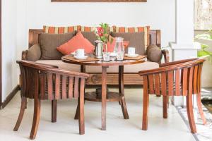 2 Bedroom Private Pool walking distance to the Seminyak beach