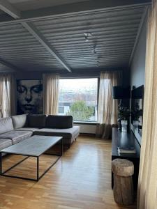 LL Properties - L19 Spacious Boutique Apartment