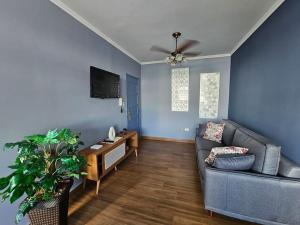 Apartamento bem localizado.