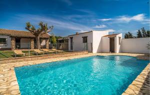 Stunning Home In Conil De La Frontera
