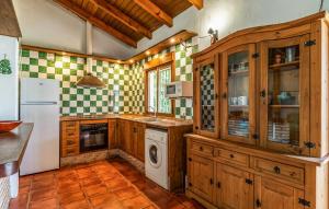 Stunning Home In Conil De La Frontera
