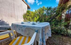 2 Bedroom Beautiful Home In Les Mathes