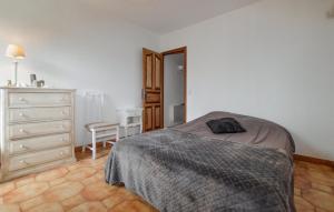 Appartements Lovely Apartment In Furiani With Kitchen : photos des chambres