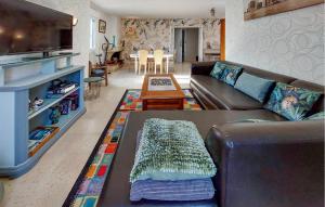 Gorgeous Apartment In Concarneau