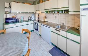 Appartements Gorgeous Apartment In Concarneau : photos des chambres