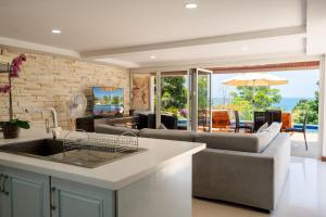 Amazing Seaview Apartment