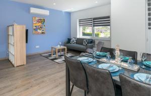 3 Bedroom Amazing Apartment In Opuzen