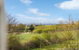 Cozy Home In Humble With Wifi