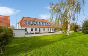 Cozy Home In Humble With Wifi