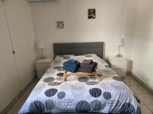 Jolie dépendance avec terrasse privée et jacuzzi