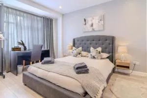 Elegant Large Room - Bromley