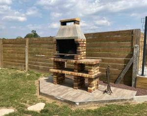 La Miltière, maison avec piscine, spa et sauna