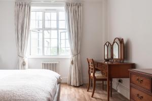 Chestnut Blossom - 1 Bedroom in Kensington