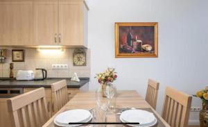 Buda Gem Apartment with Parking