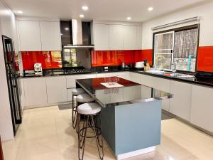 Kata Vista Luxury Modern 4BR Private Pool Villa