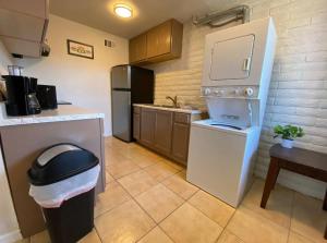 Peaceful Condo by Westgate, 2BR 1BA, King Bed & AC