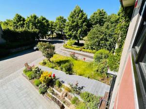 Town house with garden - 1 room with shared bathroom