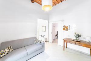 Hostly-Garden House San Lorenzo-Few steps to Tower
