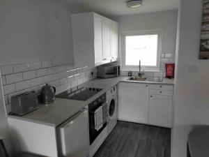 California Sands - 2 x Modern Two Double Bedroom Chalets - short stroll to the beach - nr Great Yarmouth & Norfolk Broads