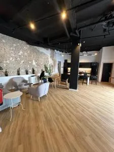 Sweet Sevilla Hostel - 洛斯帕拉西奥西维利亚夫兰卡