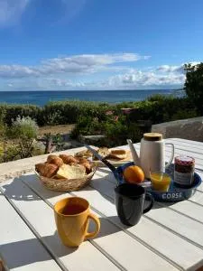 Maison les pieds dans l'eau - لوميو