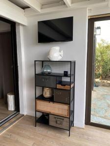 Maisons de vacances Casa Vista Bella - Maison en Corse avec grande terrasse et acces direct a la mer, Marine de Sant'Ambroggio entre Calvi et L'Ile Rousse : photos des chambres