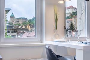 Castle View - NEW - Romantic