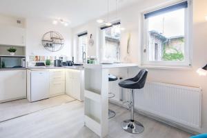 Castle View - NEW - Romantic