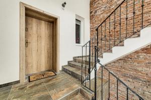 ARI Ultra Central Luxury Apartment with View to the Sky