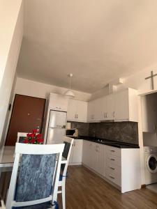 Vaney Apartment