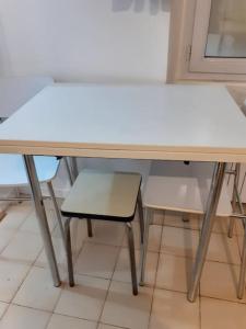 Appartements Le charme F1 a Neuilly-Plaisance : photos des chambres
